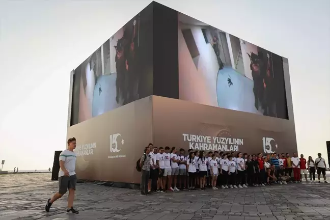 İzmir'de 15 Temmuz Demokrasi ve Milli Birlik Günü etkinlikleri başladı