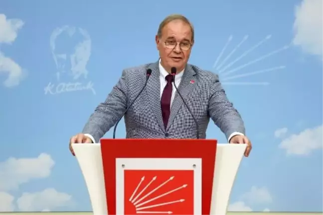 CHP Genel Başkan Yardımcısı Faik Öztrak, İstanbul Büyükşehir Belediye Başkanı Ekrem İmamoğlu'nun online toplantı görüntülerine tepki gösterdi