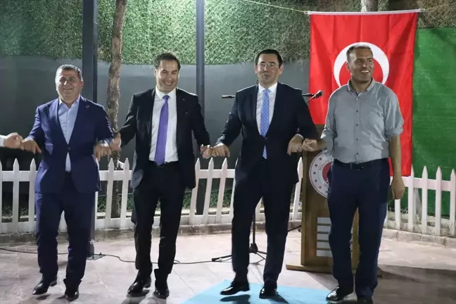 Siirt'te Hakim ve Savcıların Halay Çekmesi
