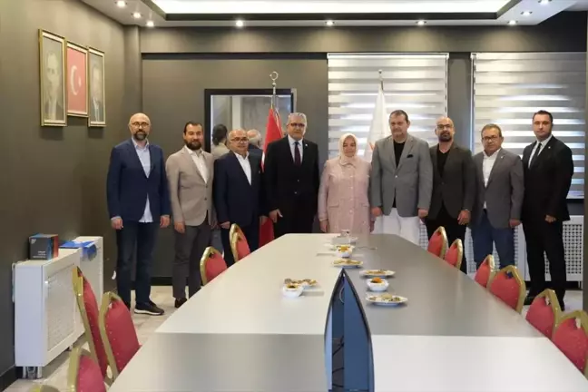 AK Parti Eskişehir Milletvekili Ayşen Gürcan, Eskişehir Organize Sanayi Bölgesi'ni Kabul Etti