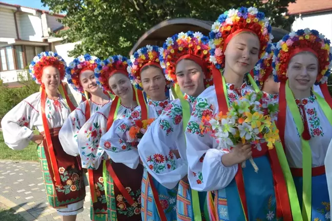 Düzce'de 18. Uluslararası Kültür, Turizm ve Fındık Festivali Başladı