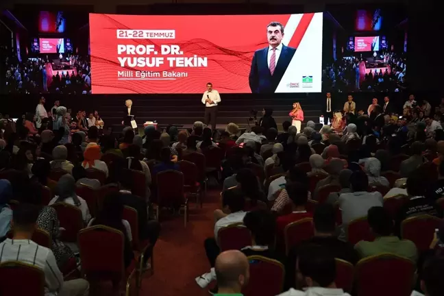 Bakanlar Tekin ve Yumaklı Bahçelievler'deki