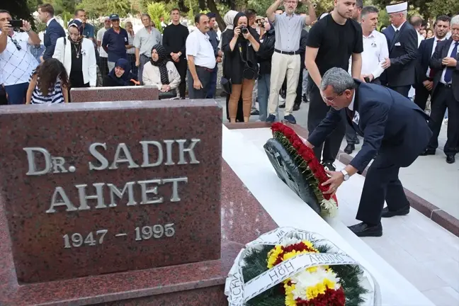 Dr. Sadık Ahmet ölümünün 28. yılında Batı Trakya'da anıldı
