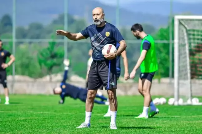 Tolunay Kafkas: Elit oyuncuları takıma kazandırmak için mücadele vereceğiz