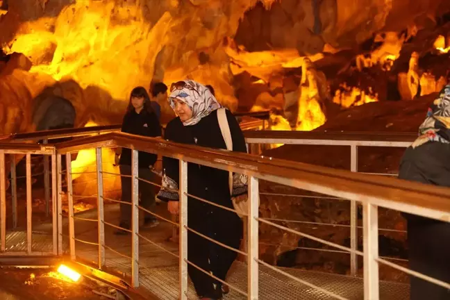 Ankara'da keşfedilen Tulumtaş Mağarası ziyaretçilerini ağırlamaya başladı