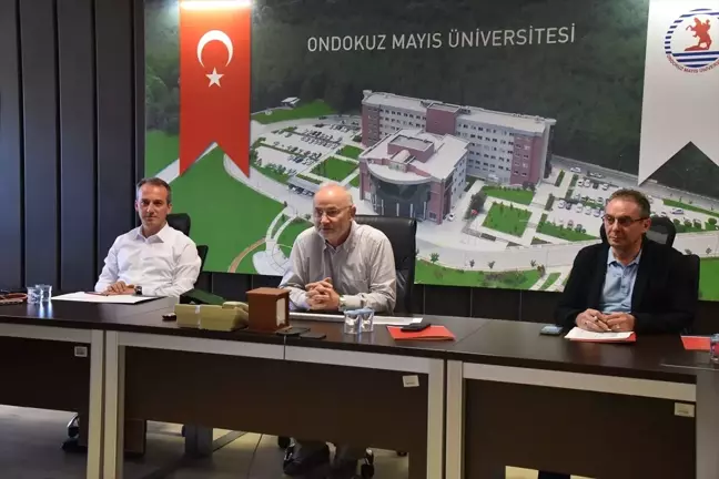 OMÜ Tercih Süreci Tanıtım Günleri'nde Rektör Ünal adaylarla buluştu