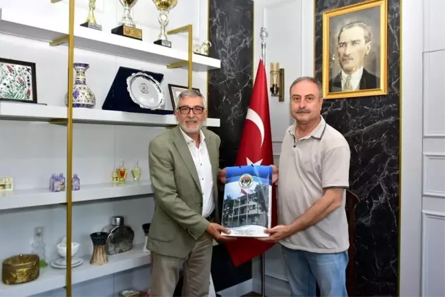 Eskişehir İnönü Belediye Başkanı Kadir Bozkurt, Orman Bölge Müdürü İsmail Çetin'i ziyaret etti