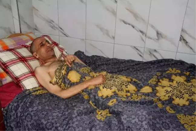 Alzheimer Hastası Babasını Yalnız Bulan Adam: Annem Vasi Olmasına Rağmen Kendisi Ortada Yok