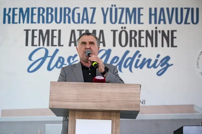 Gençlik ve Spor Bakanı Osman Aşkın Bak, Kemerburgaz Kapalı Yüzme Havuzu'nun Temel Atma Törenine Katıldı