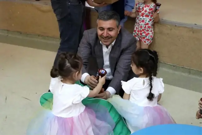 Vali Cevdet Atay, Düzce'deki Sevgi Evleri ve Huzurevi Sakinlerini Ziyaret Ederek Veda Etti