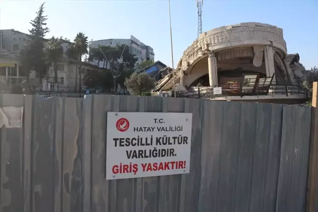 Hatay'da depremden etkilenen kültür varlıkları kurtarılıyor