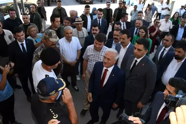 Aksaray'ın yeni valisi Kumbuzoğlu görevine başladı