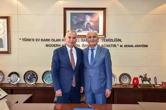 AK Parti Yerel Yönetimlerden Sorumlu Genel Başkan Yardımcısı Yusuf Ziya Yılmaz, Denizli Büyükşehir Belediye Başkanı Osman Zolan'ı ziyaret etti