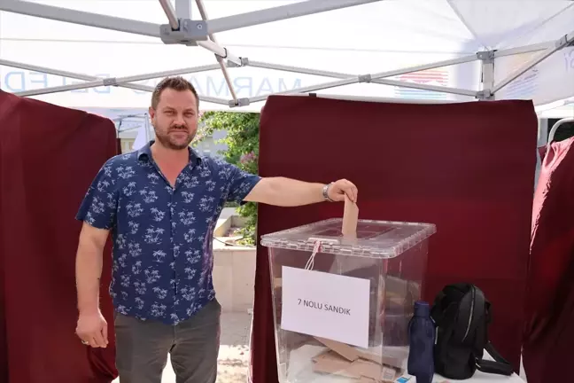 Marmaris'te Mahalle Meydanı Projesi İçin Halk Oylaması Yapılıyor