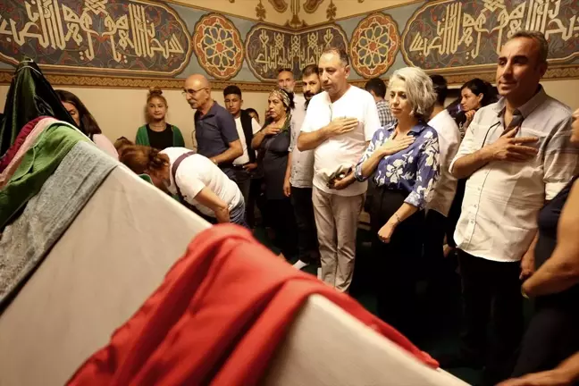 Yeşil Sol Parti Eş Genel Başkanı Hacı Bektaş Veli Türbesi'ni ziyaret etti