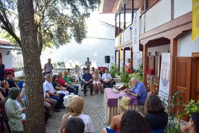 Prof. Dr. İlber Ortaylı Muğla'da klasik diller yaz kursunda araştırmacı ve kursiyerlerle buluştu