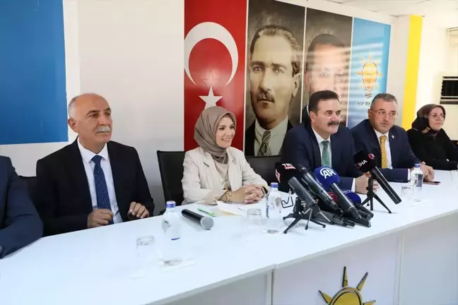 Aile ve Sosyal Hizmetler Bakanı Mahinur Özdemir Göktaş, Amasya'da partililerle buluştu Açıklaması