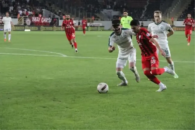 Çorum FK, evinde Giresunspor'a 2-0 mağlup oldu
