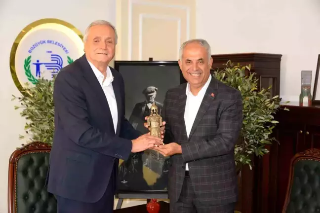 Bilecik Belediyeler Birliği ve Bayırköy Belediye Başkanı Bozüyük Belediye Başkanı ile Görüştü