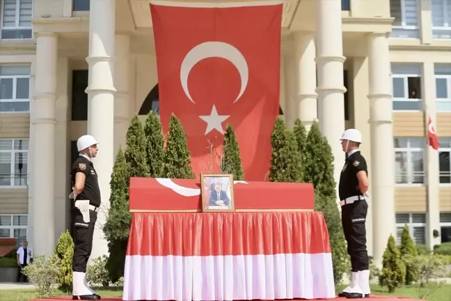 Gölcük Kaymakamı Yusuf Özdemir İçin Tören Düzenlendi