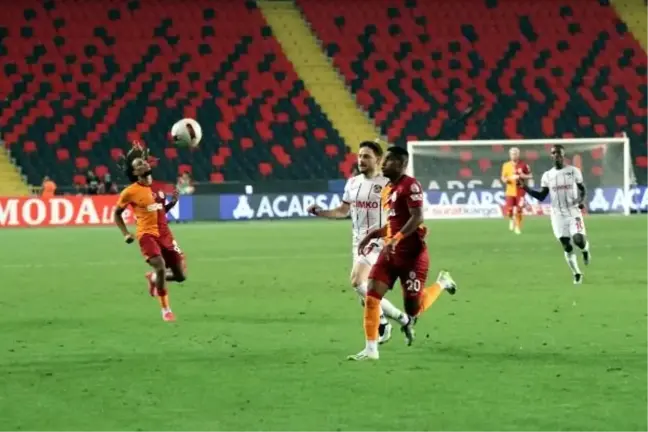 Galatasaray sahasında Gaziantep FK'yı 3-0 mağlup etti