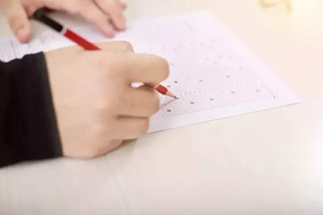 İOKBS saat kaçta bitecek? Bursluluk sınavı ne zaman bitiyor?