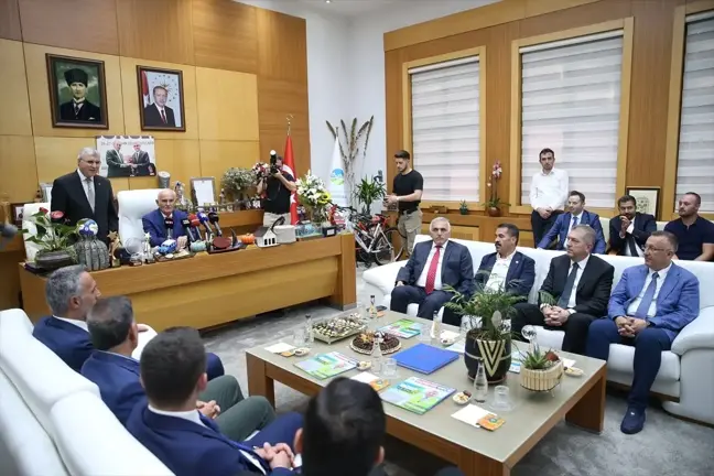 AK Parti Genel Başkan Yardımcısı Yılmaz, Sakarya'da ziyaretlerde bulundu Açıklaması