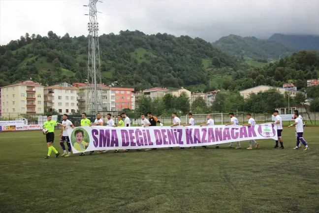 Artvin Hopaspor ile Küçükçekmece Sinop SK Maçının Geliri SMA'lı Bebeğe Bağışlandı