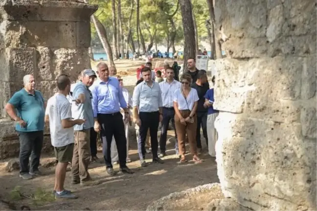 Phaselis Antik Kenti'nde Kazı ve Onarım Çalışmaları Devam Ediyor