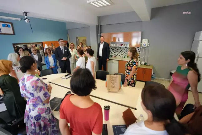 Kartal Belediye Başkanı Yüksel, Yeni Eğitim Öğretim Yılı Açılışında Öğrencileri Yalnız Bırakmadı