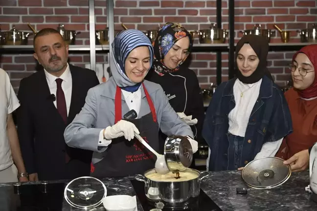 Aile ve Sosyal Hizmetler Bakanı Göktaş, Gastro Akademi'yi ziyaret etti
