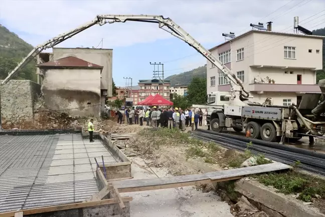 Trabzon'da Aile Sağlığı Merkezi ve 112 Acil Sağlık Hizmetleri binasının temeli atıldı