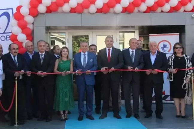 Nobel İlaç Yönetim Kurulu Başkanı Hasan Ulusoy tarafından yaptırılan kütüphane Düzce'de hizmete açıldı