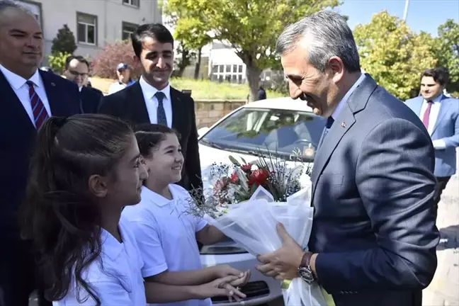 Edirne Valisi Yunus Sezer, Enez ve İpsala'da ziyaretlerde bulundu
