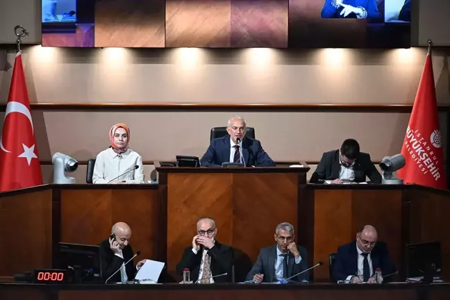İBB Meclisi'nde akıllı otobüs duraklarının durumu tartışıldı