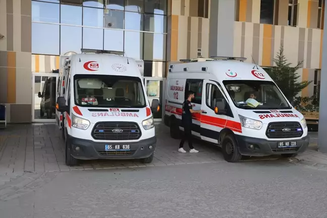 Van'da otobüsün şarampole devrilmesi sonucu 5 düzensiz göçmen hayatını kaybetti