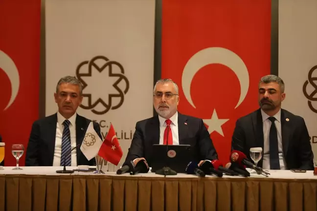 Bakan Işıkhan: Bu yüzyılı refahın yüzyılı yapacağız