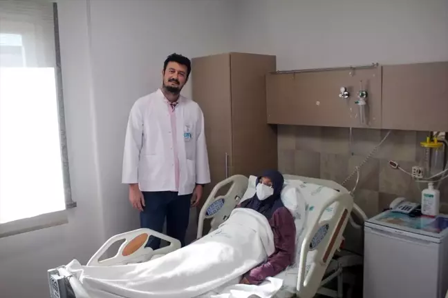 Konya'da 4,5 Kilogramlık Kitle Ameliyatla Çıkarıldı