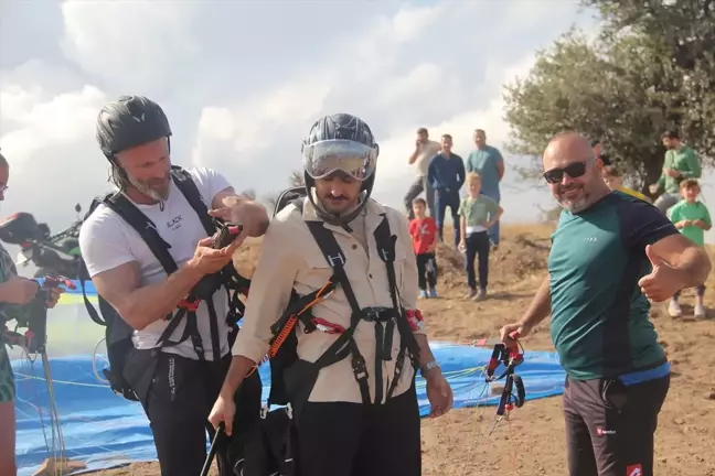 Oğuzlar'da Yamaç Paraşütü Etkinliği Düzenlendi