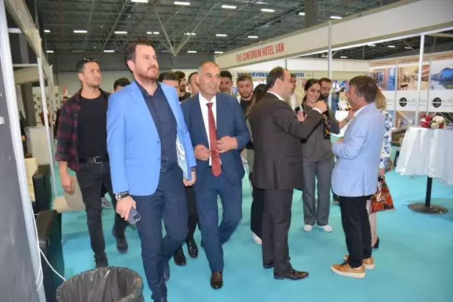 Van Doğu Anadolu Uluslararası Turizm ve Seyahat Fuarı Devam Ediyor