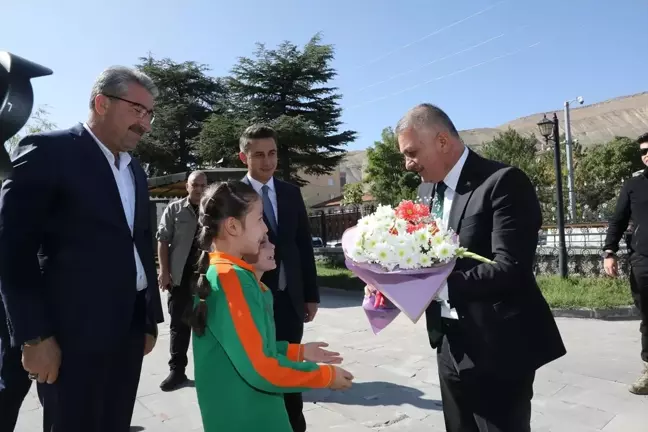 Malatya Valisi Ersin Yazıcı Darende'de incelemelerde bulundu
