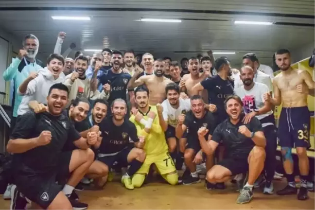 Bucaspor 1928, evinde Beyoğlu Yeni Çarşı Spor'u 2-0 yenerek yarışa tutundu