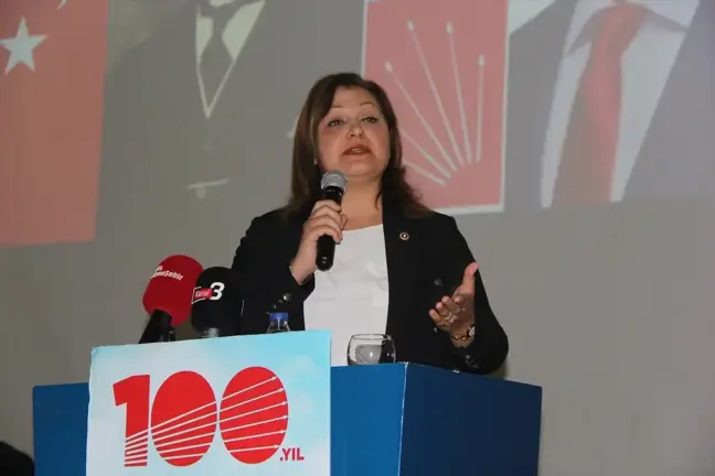 CHP Grup Başkanvekili Burcu Köksal: Şu anda Türkiye'nin gündemi CHP'nin iç meselesi olmamalıdır