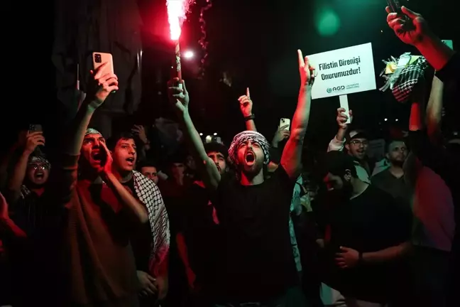 İstanbul'da Filistin'e Destek Yürüyüşü Gerçekleştirildi