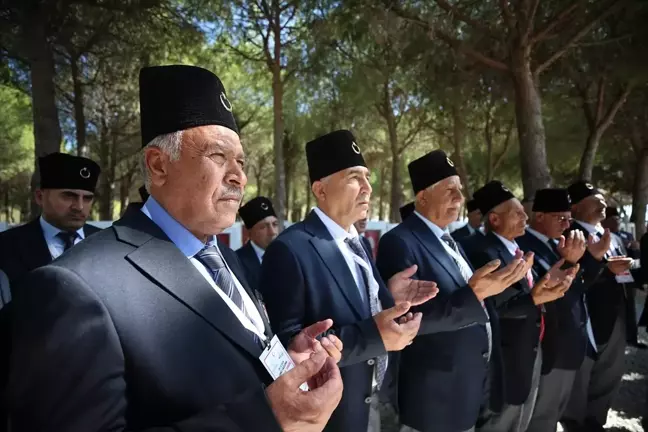 Van'dan gelen gaziler Gelibolu Yarımadası'ndaki şehitlik ve anıtları ziyaret etti