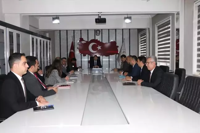 Bitlis Hizan'da Cumhuriyetin 100. Yılı Kutlama Etkinlikleri İçin Koordinasyon Toplantısı Gerçekleştirildi