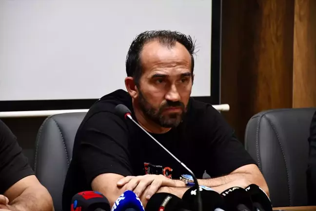 Darıca Gençlerbirliği, Theofanis Gekas'ı futbol direktörlüğüne getirdi
