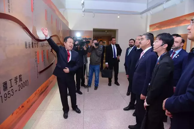 Pakistan Başbakanı Sincan Uygur Özerk Bölgesi'nin stratejik önemini vurguladı