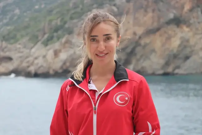 Şahika Ercümen, Paletsiz Değişken Ağırlıkta Dünya Rekorunu Kırdı