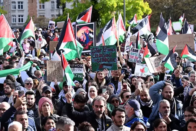 Brüksel'de Filistin'e Destek Gösterisi
